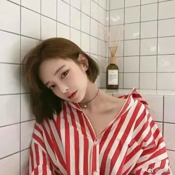 坡道上的红屋顶